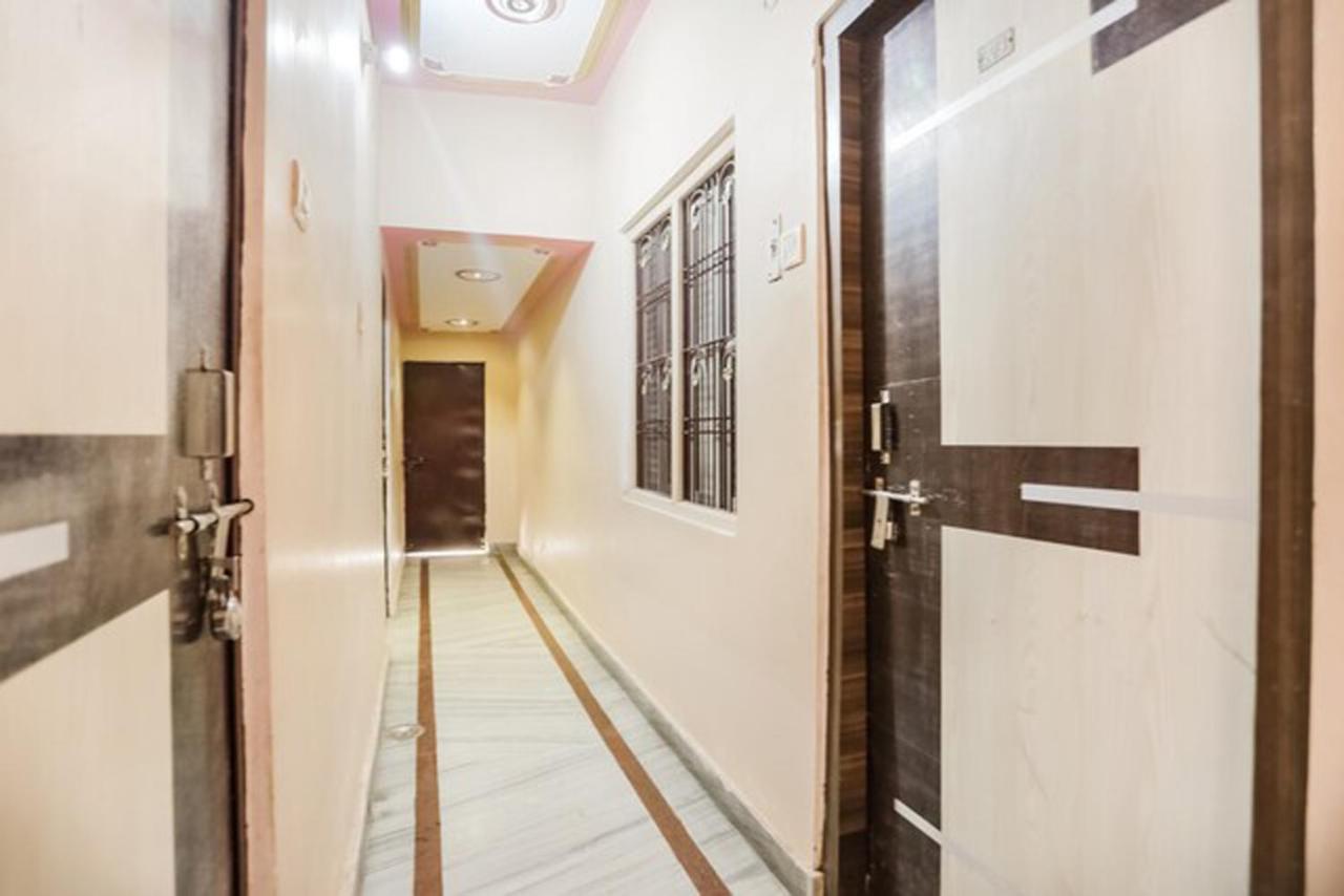 Hotel Aakash Ganga Varanasi Exterior photo
