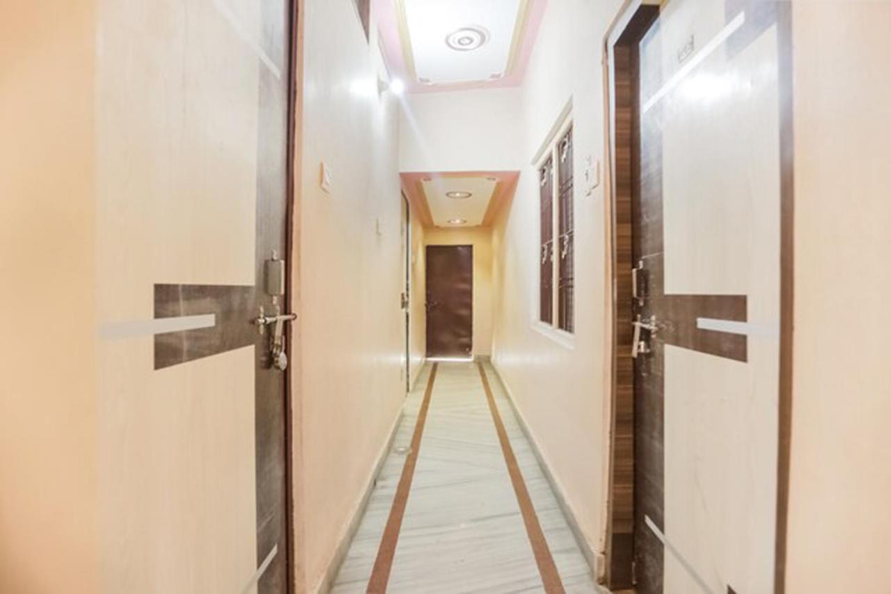 Hotel Aakash Ganga Varanasi Exterior photo
