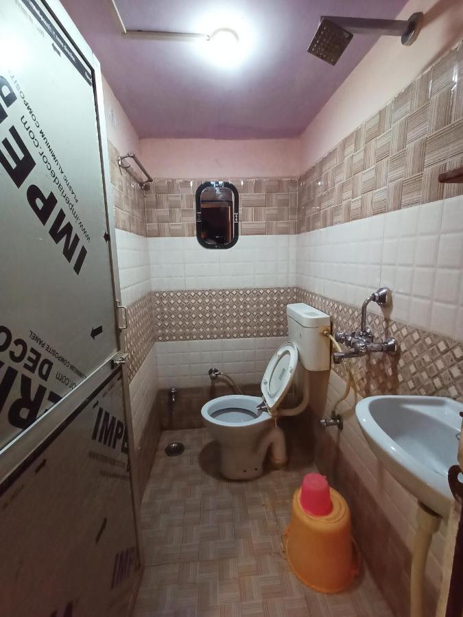 Hotel Aakash Ganga Varanasi Exterior photo